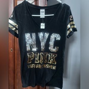 VS PINK tee